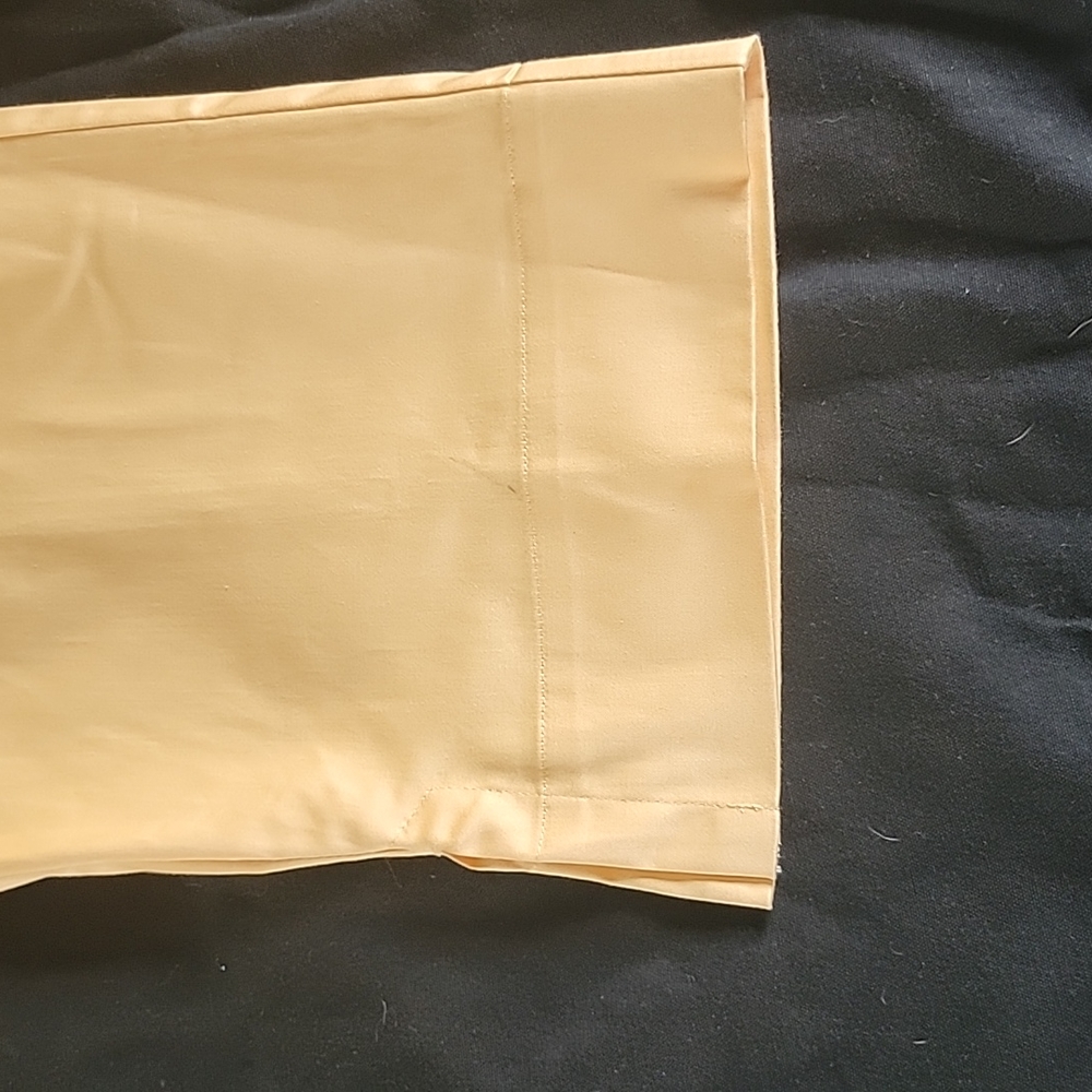 Ruby Rd. Capris,  Color Yellow,  Size 16 Petite - Picture 6 of 9